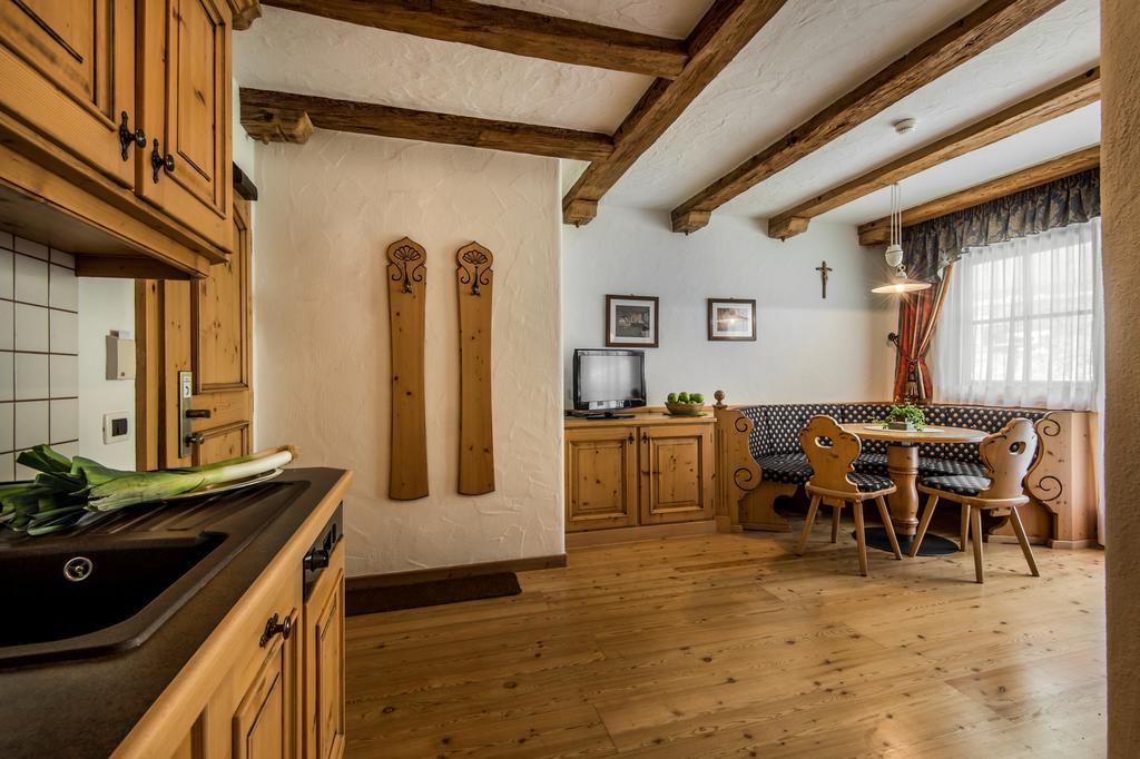 Residence Vila Colfosco Rum bild